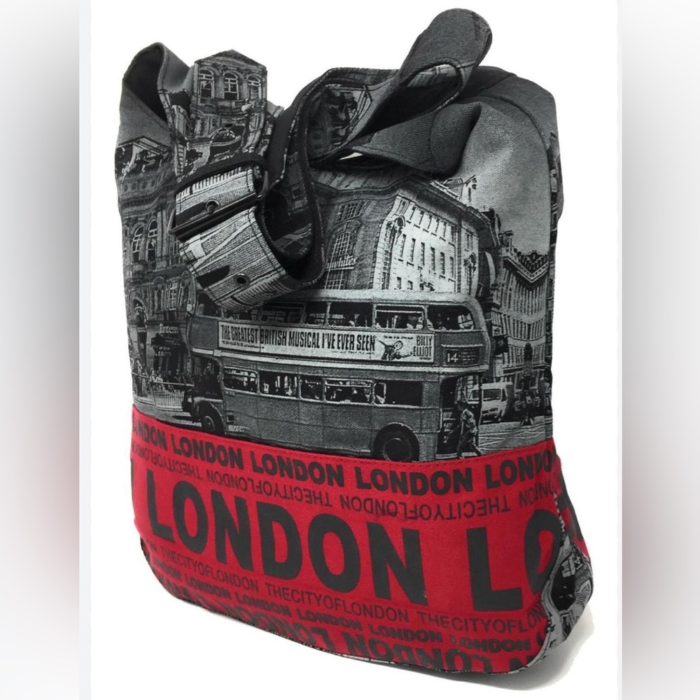 Robin Ruth Y2K London Photo Bus Red
Crossbody Sling Bag